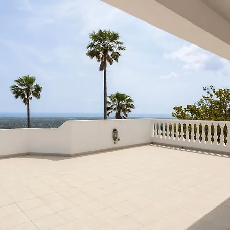 Villa Mia - Luxury Near Loule Almancil