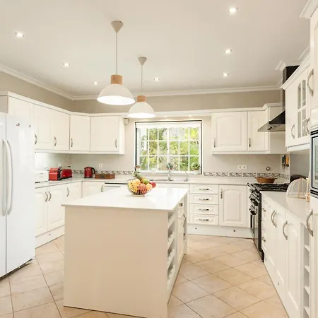 Villa Mia - Luxury Near Loule Almancil *
